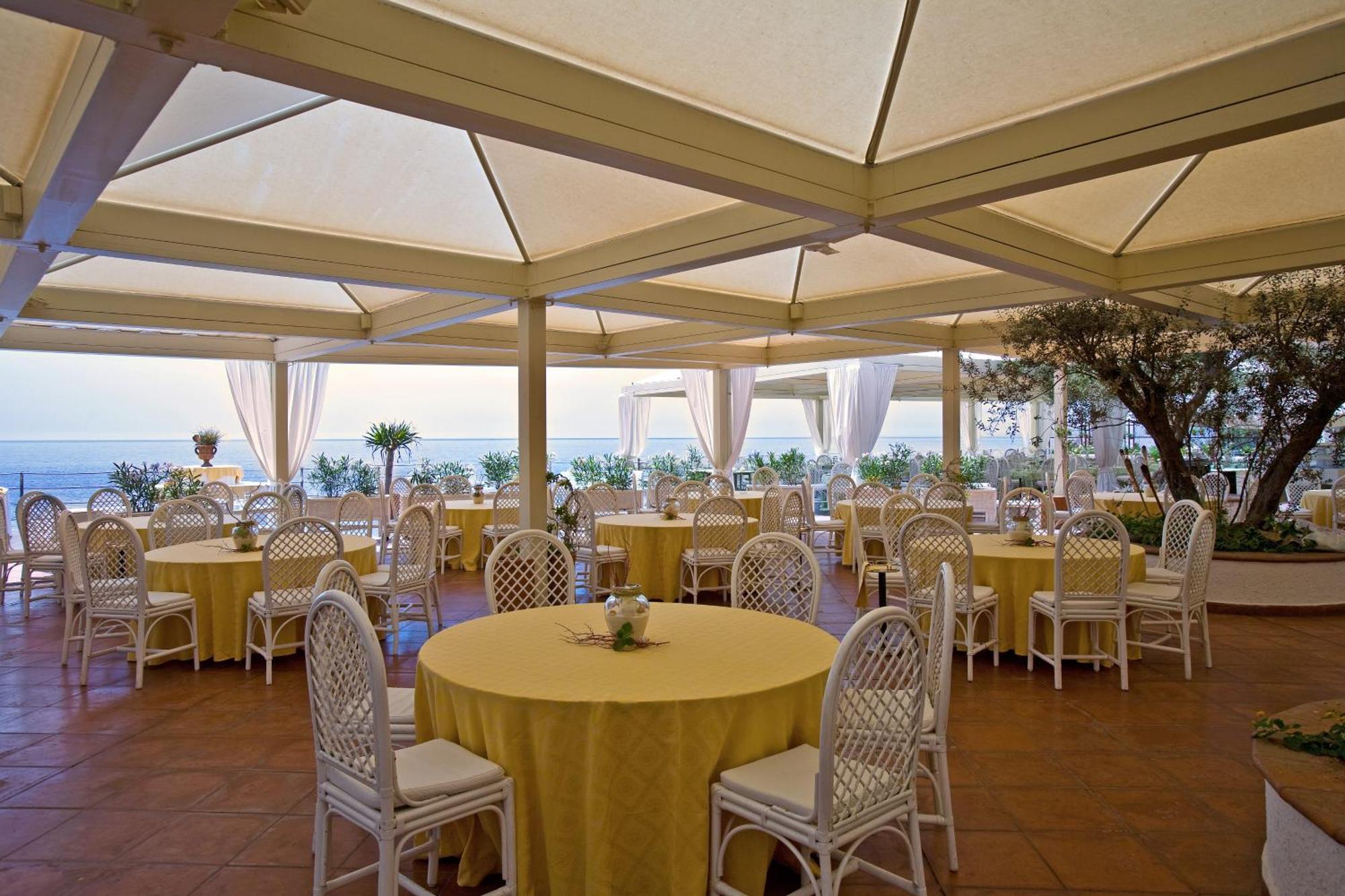 Grand Hotel Baia Verde Cannizzaro Екстер'єр фото