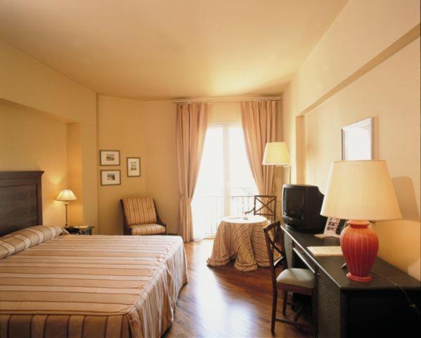 Grand Hotel Baia Verde Cannizzaro Екстер'єр фото