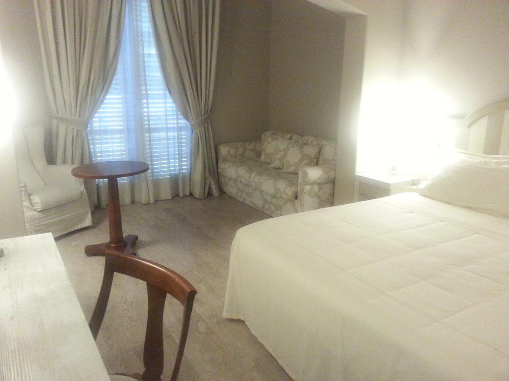 Grand Hotel Baia Verde Cannizzaro Екстер'єр фото